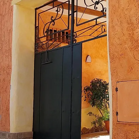 לינה וארוחת בוקר S'arrollieddu 3*