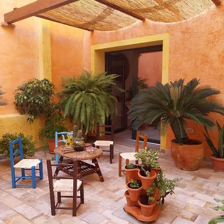 S'arrollieddu לינה וארוחת בוקר